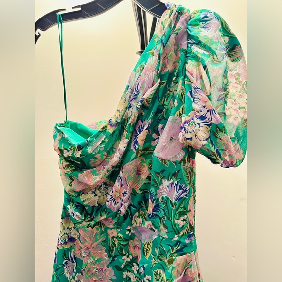 ASTR the Label One Shoulder Floral Midi Dress, Size XS in EUC - Picture 3 of 10